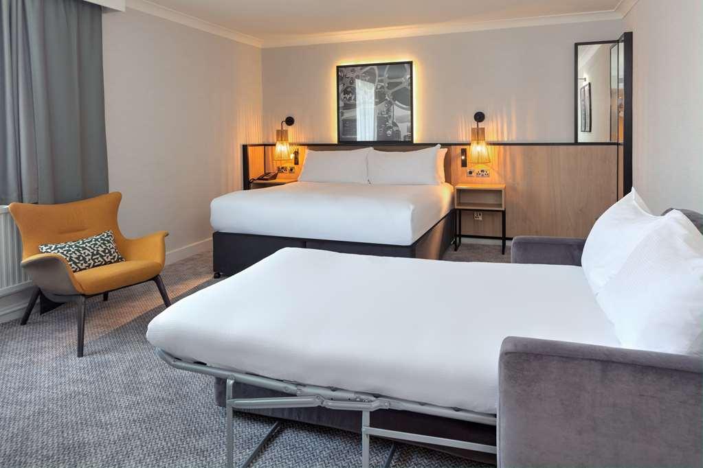 Doubletree By Hilton London Elstree Hotel Borehamwood Kamer foto
